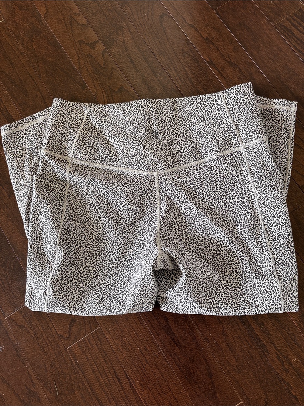Athleta black and white leggings